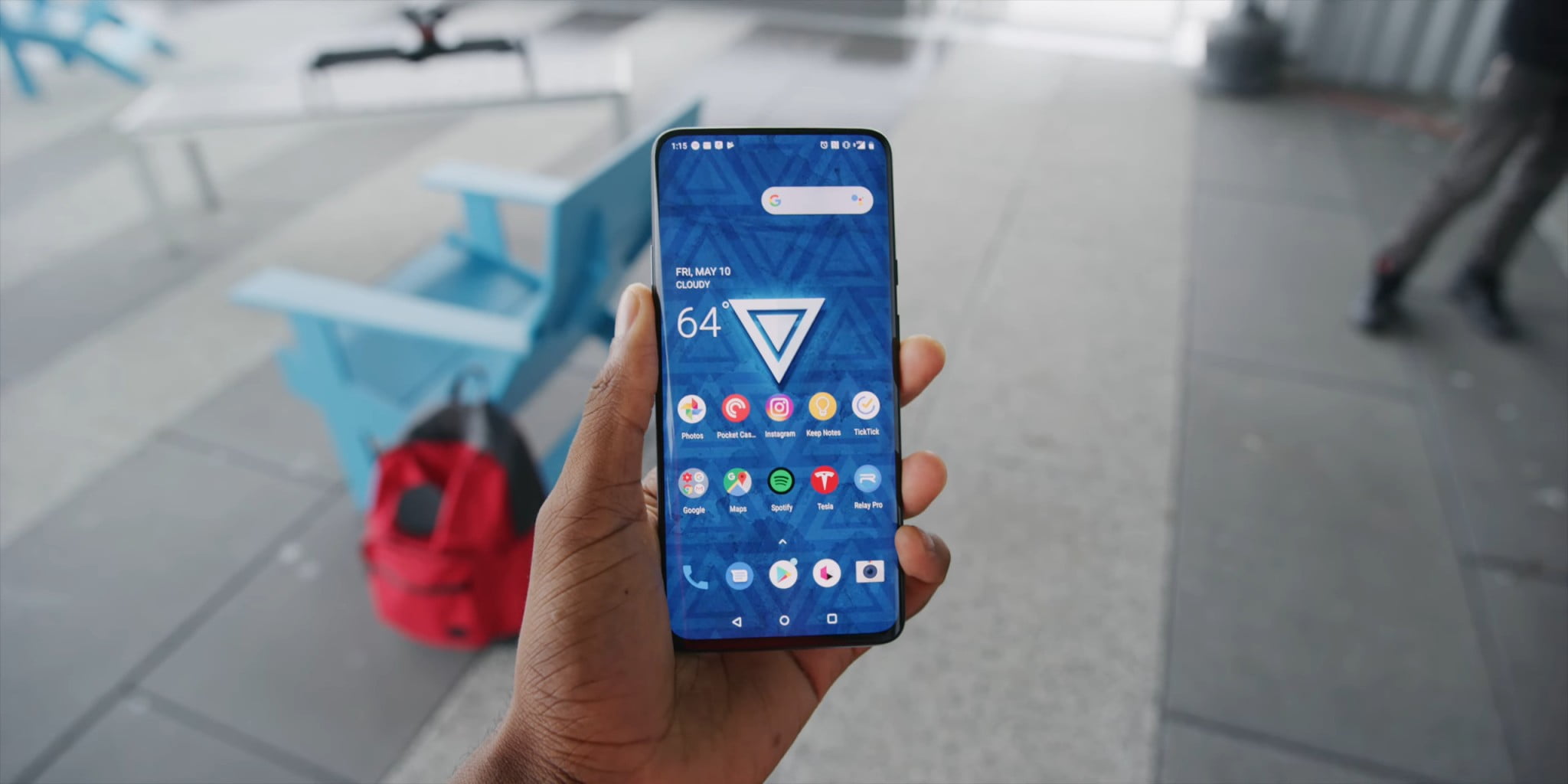 Top 10 Upcoming Smartphones 4 Oneplus 7 Pro Display In Use