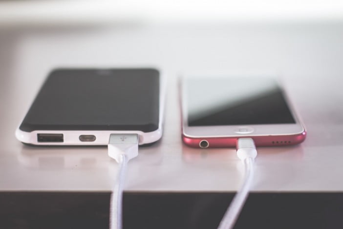 Common Smartphone Issues And Their Respective Solutions 3 Two Phone Charging