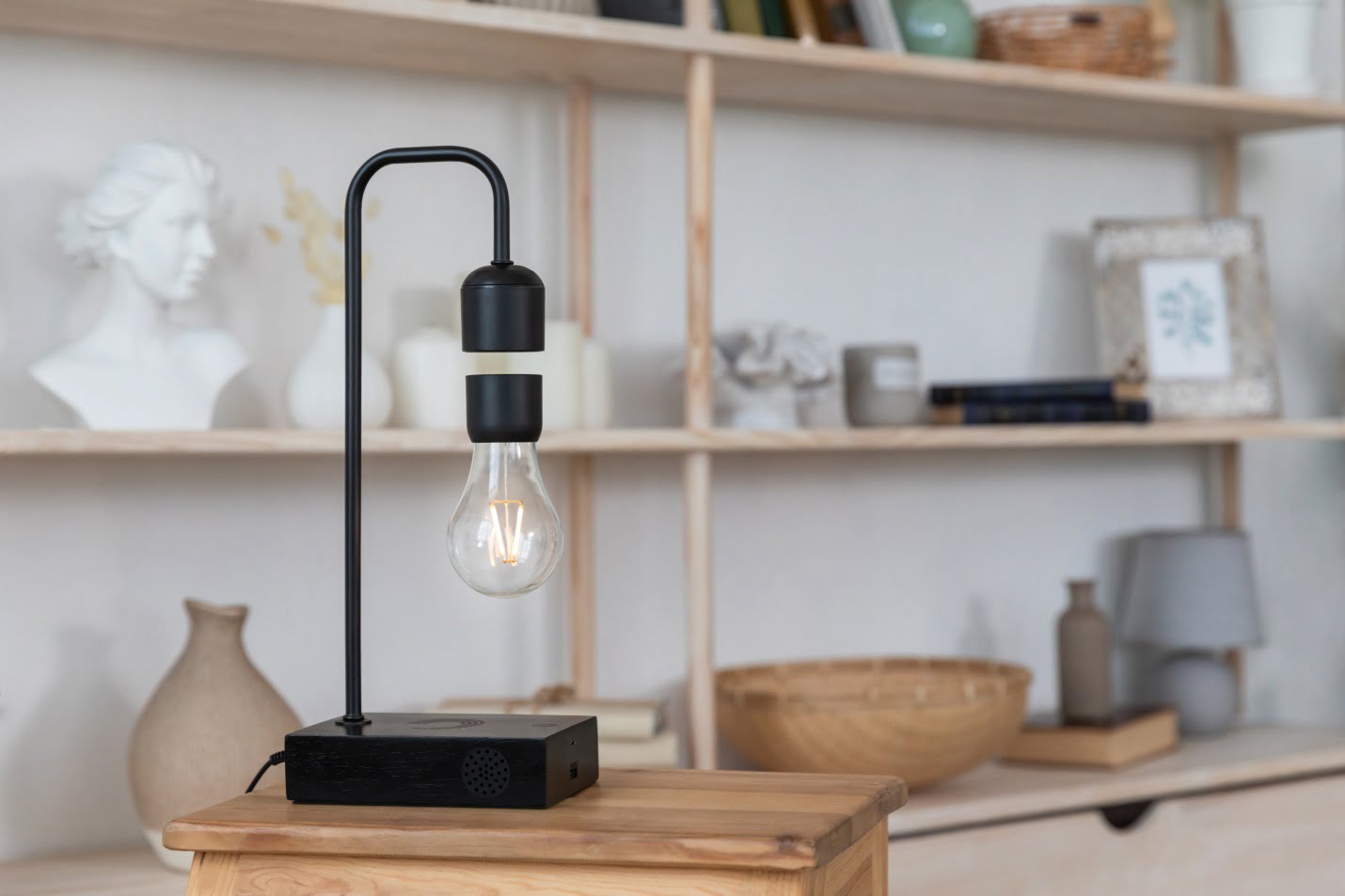 Latest Trend: Wireless Electricity Meets Levitation In This New Gadget 1 An Image Of Gravita Lamp