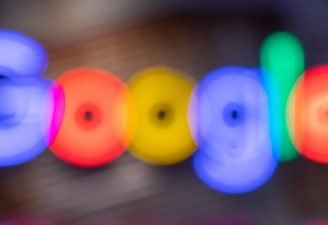 Google logo blur