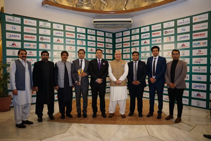 Techabout Wins Presidential Award 2022 For Best Performance In It Sector 2 Sny08821 |