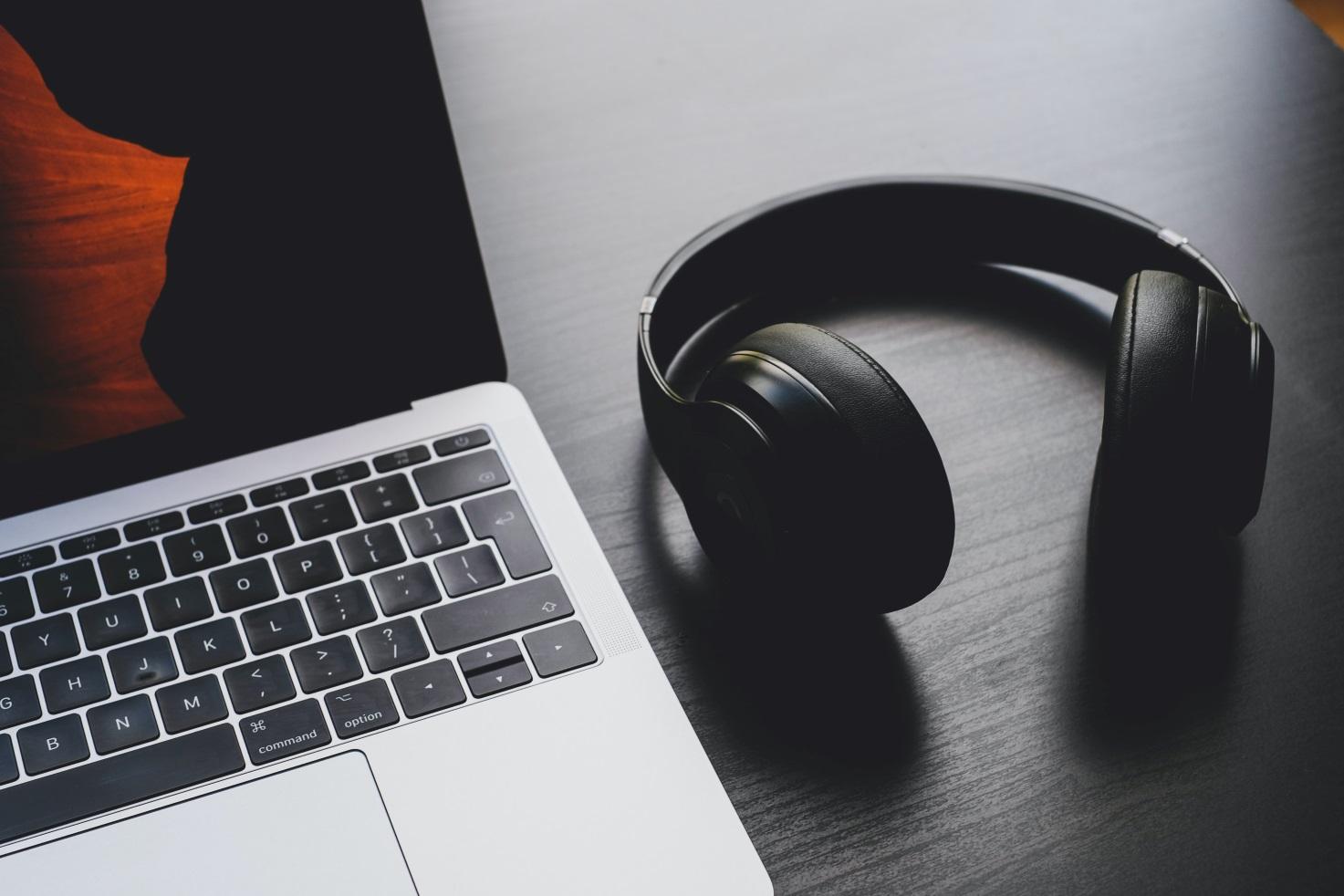 How To Record High-Quality Sound For Your Youtube Channel 2 A Photo Of Headphone Placed New A Macbook